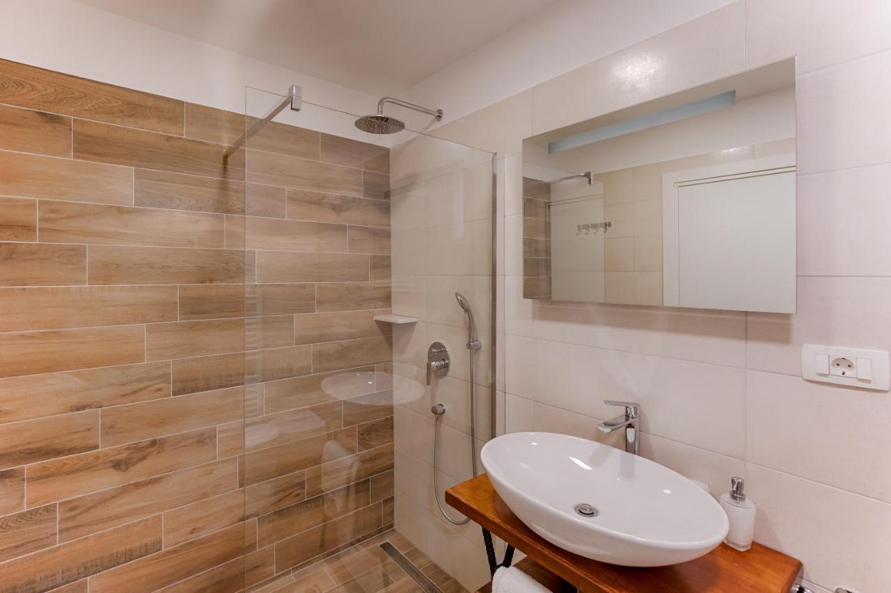רייקה Two Bedroom Apartment Paris מראה חיצוני תמונה