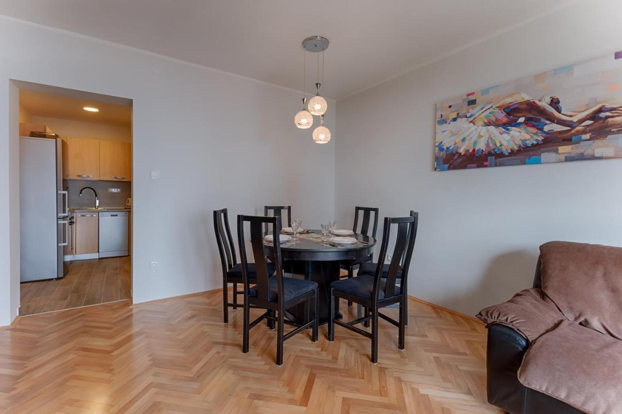 רייקה Two Bedroom Apartment Paris מראה חיצוני תמונה