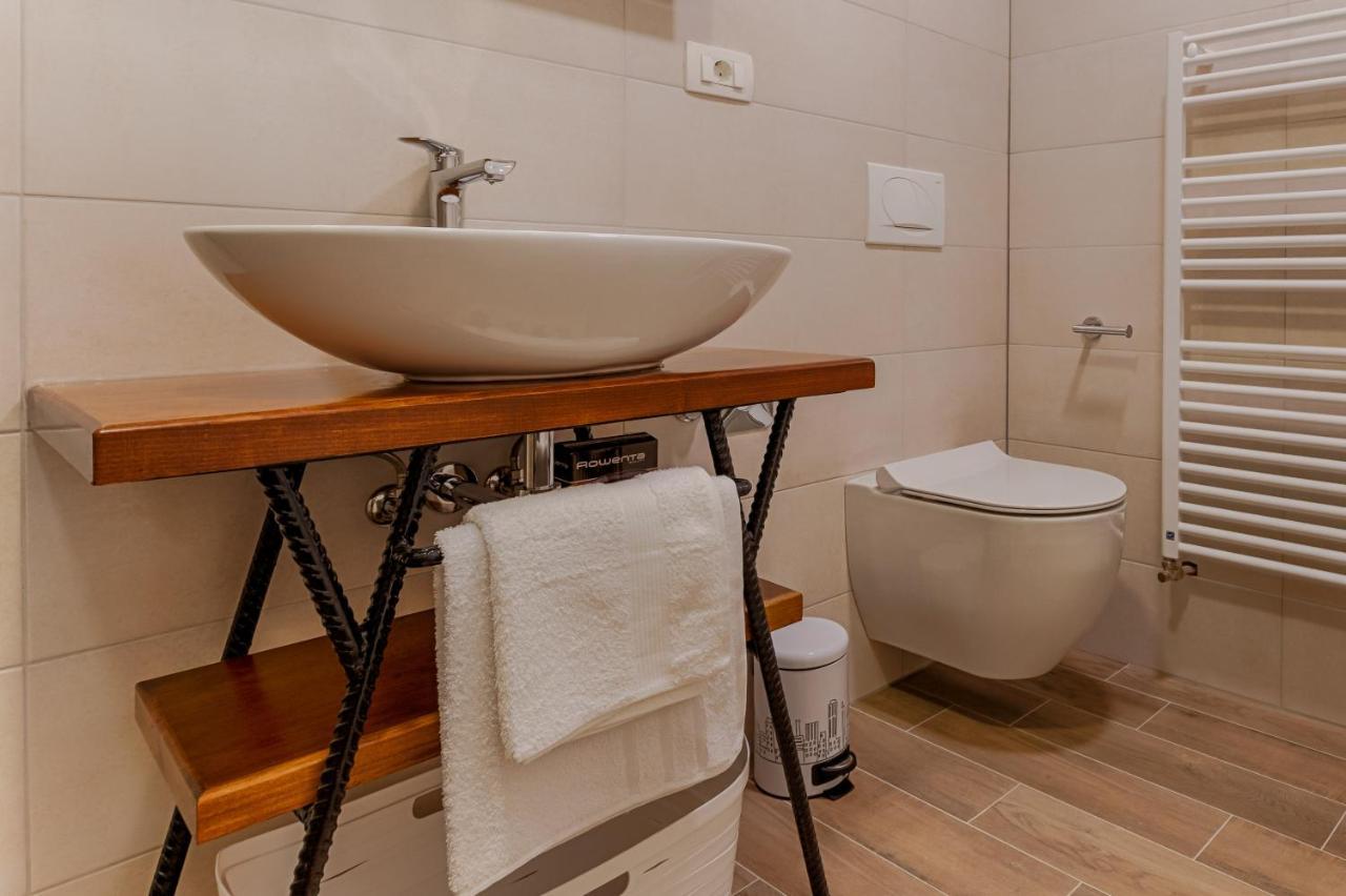 רייקה Two Bedroom Apartment Paris מראה חיצוני תמונה